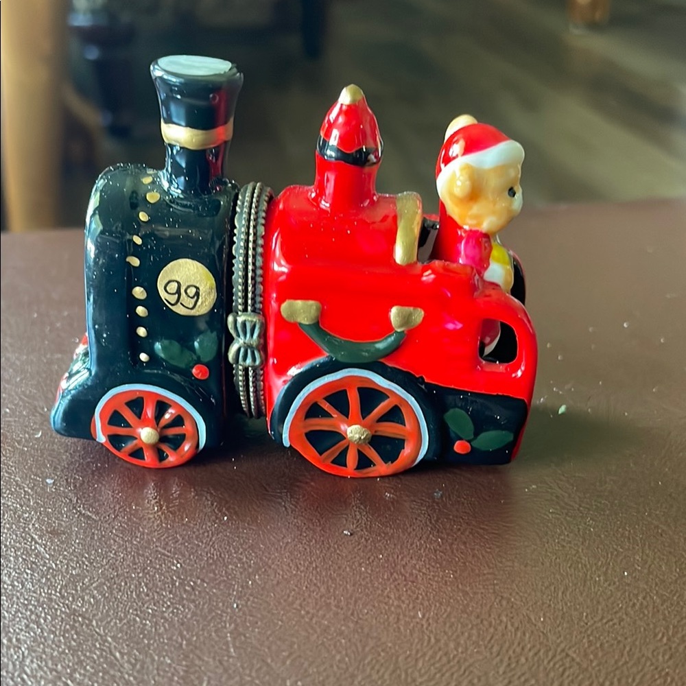 Santa's Express Ceramic Train Toy hinged box